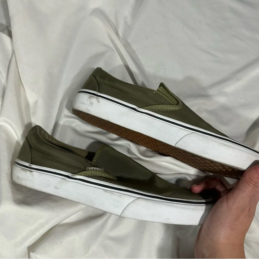EUC Vans Olive Green Slip-On Shiny Sneakers SZ US 8.5‎
